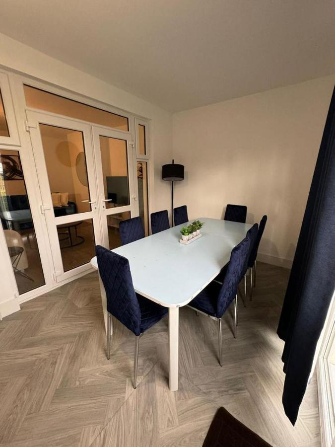 Smart Guest Rooms Fast Access To Central London Via Piccadilly Line New Southgate Extérieur photo